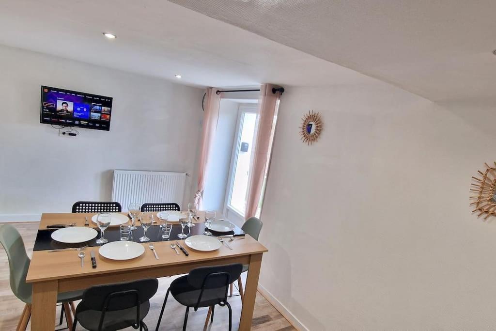Maison Aurillac - 2 Chambres - Parking Gratuit Екстериор снимка