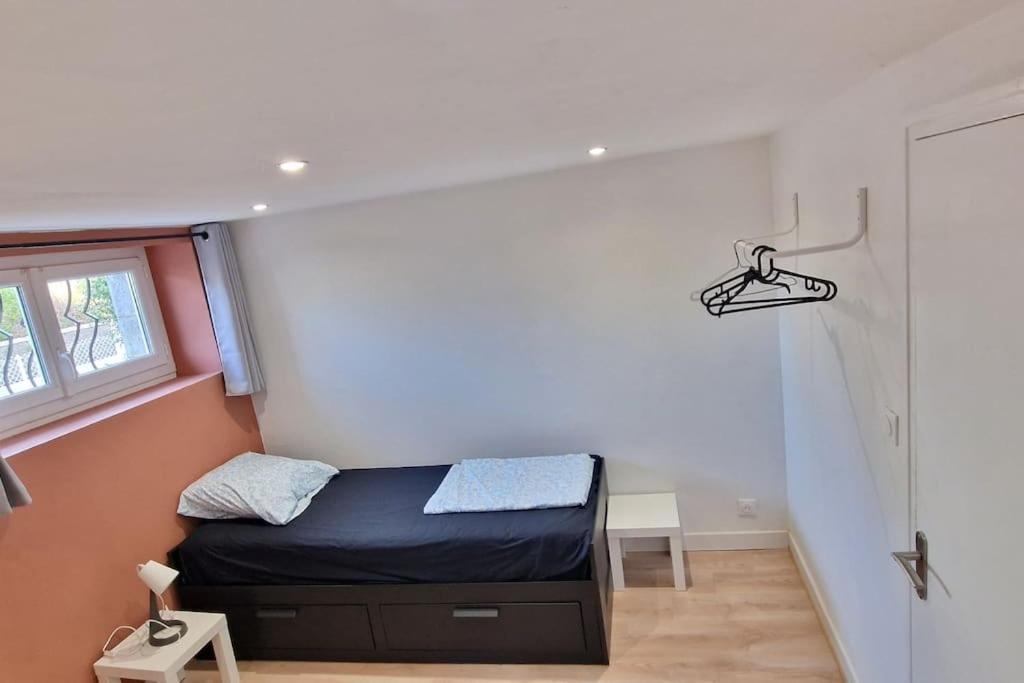 Maison Aurillac - 2 Chambres - Parking Gratuit Екстериор снимка